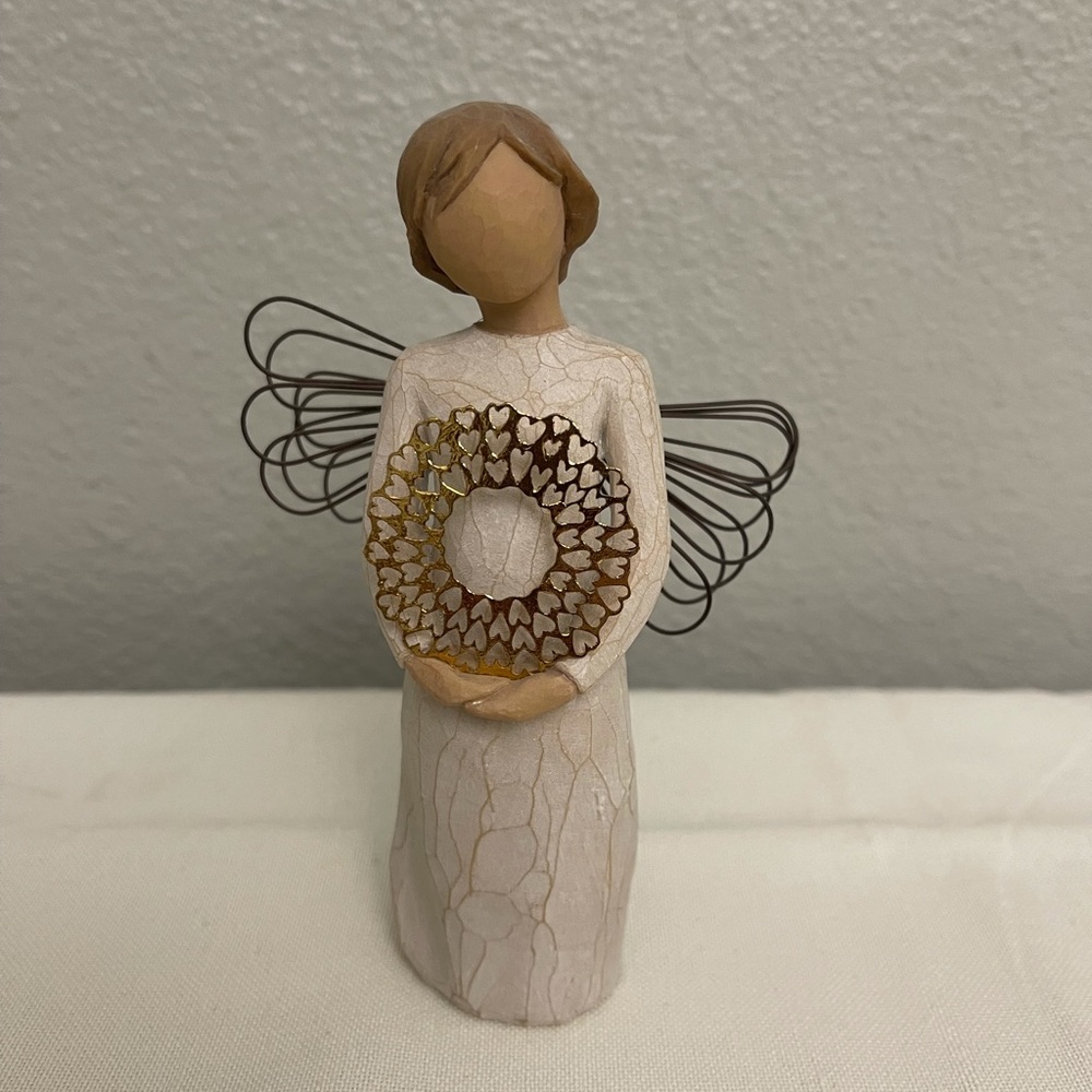 Demdaco Willow Tree Sweetheart Angel Figurine